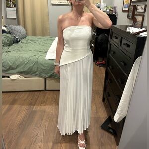 Commense Strapless White Pleated Dress